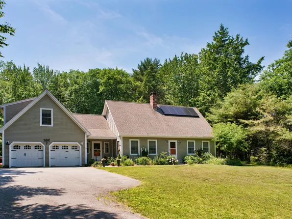 12 Stonebridge Circle, Newcastle, ME 04553
