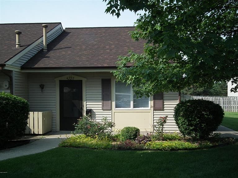 1st image of 4227 Eastcastle Ct SE
