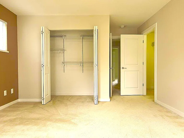 15898 27th Ave #49 — Photo 2