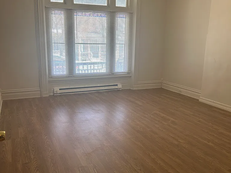 510 N 6th St #1 — Photo 9