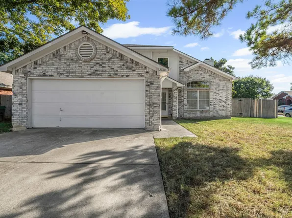 2810 Monthaven Dr, Arlington, TX 76001