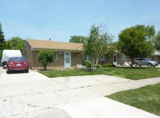20127 E Forteen Mile Rd, Clinton Township, MI 48035