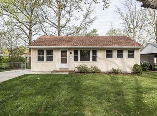 825 Saint Patrice Ln, Florissant, MO 63031