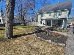 204 S Broad St, Sackets Harbor, NY 13685