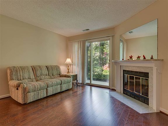 3rd image of 7252 Glen Hollow Ct Suite 1