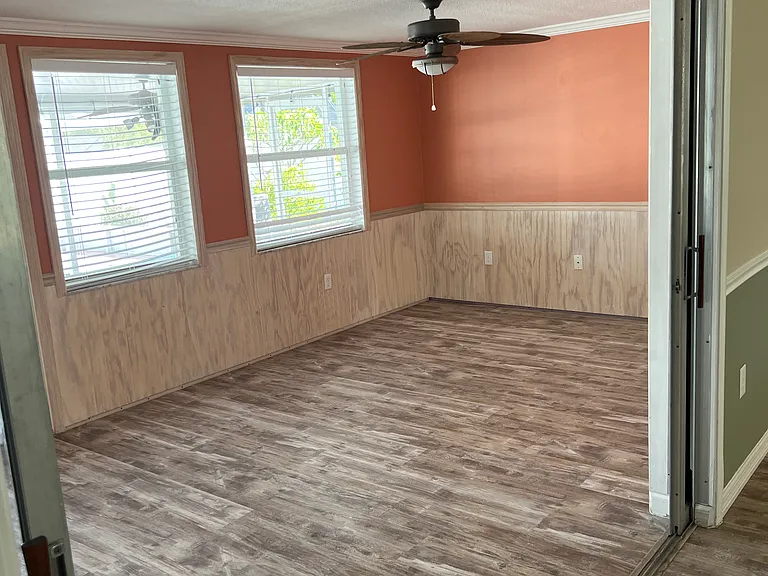 3275 Markridge Rd — Photo 5