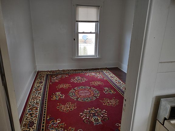 5th image of 429 Chenango St APT 2
