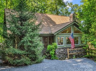 126 Sleeping Bear Ln, Lake Lure, NC 28746