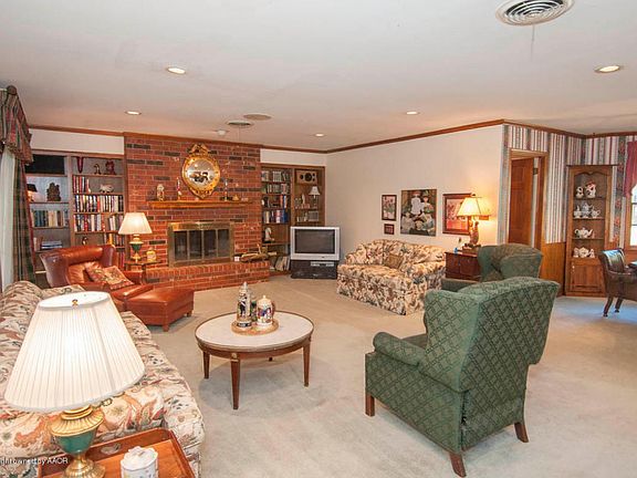 2nd image of 3515 Patterson Dr
