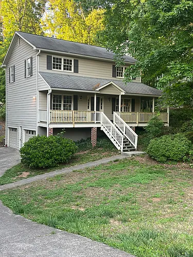 2713 Raven Trl NE Photo 1