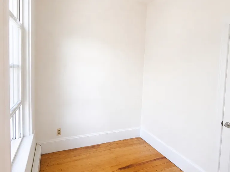22 Armstrong St #2 — Photo 5