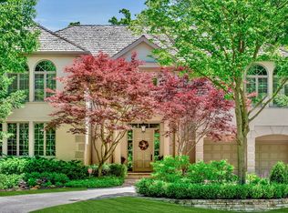 1040 Hubbard Pl, Winnetka, IL 60093