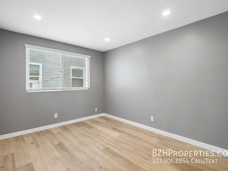 252 S New Hampshire Ave — Photo 33