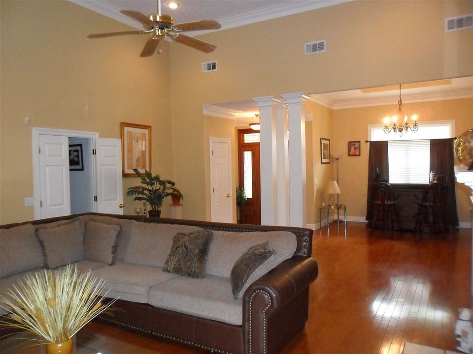 2nd image of 608 Wendover Way