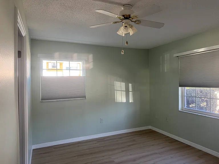 4158 Tamiami Trl — Photo 14