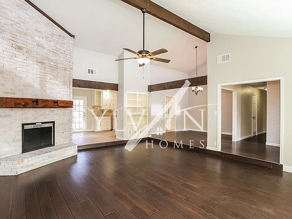 3rd image of 132 Shady Lake Ct