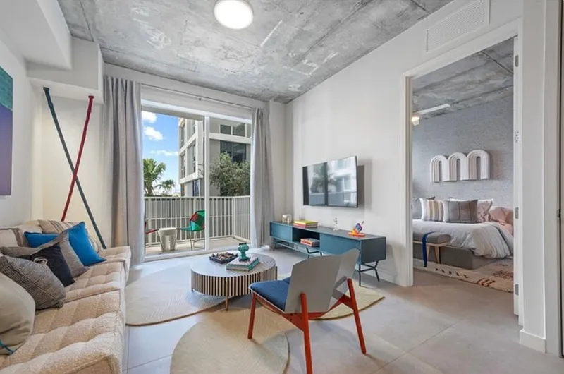 1 bed, 1.0 bath, $4,360 — Photo 3
