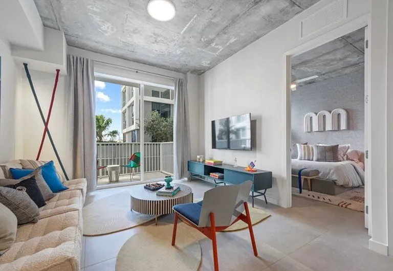 100 NE 26th St #100 — Photo 3