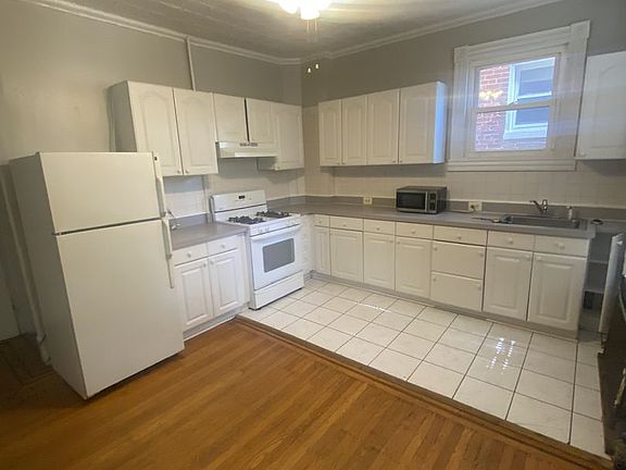 2nd image of 3026 Guilford Ave APT 1