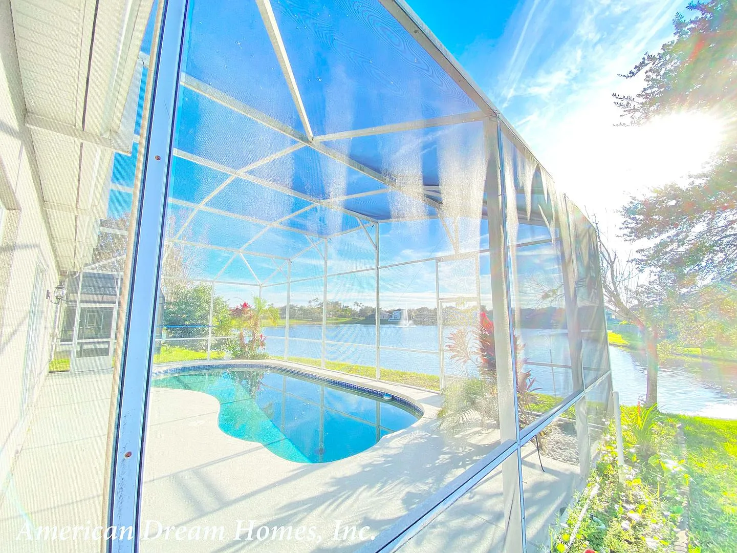 Beautiful Pool Home in Eastwood! — Photo 4