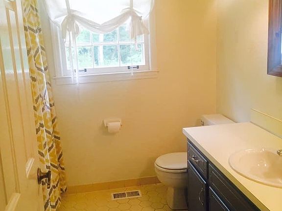 2nd image of 7229 Green Meadows Ln