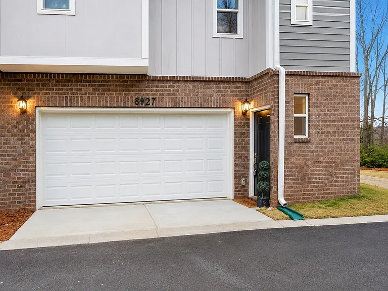 8927 Sharonbrook Dr — Photo 2