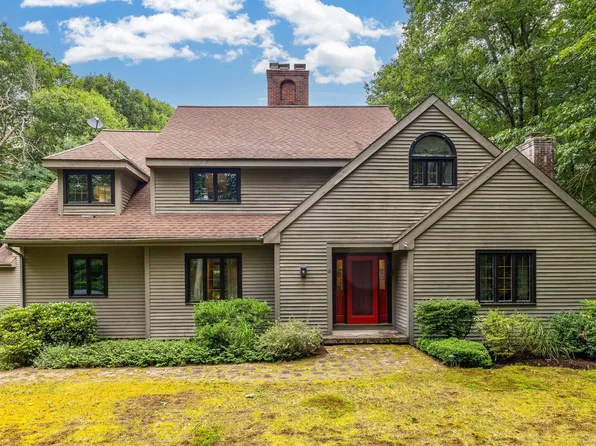 12 East Lake Shore Trail, Glastonbury, CT 06033