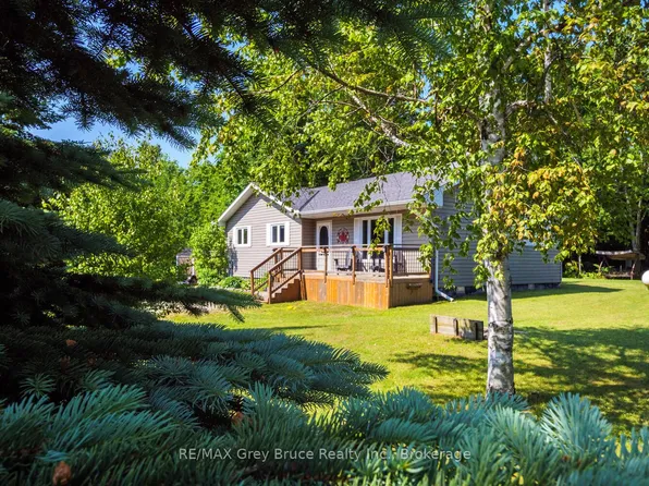 32 Sugarbush Rd, South Bruce Peninsula, ON N0H 2T0