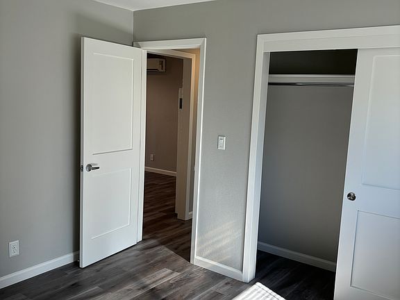 5th image of 209 Milbrae Ln APT 2