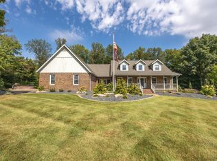 2152 W Skyview Dr, Jasper, IN 47546