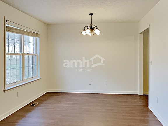 5th image of 113 Buttonwood Dr
