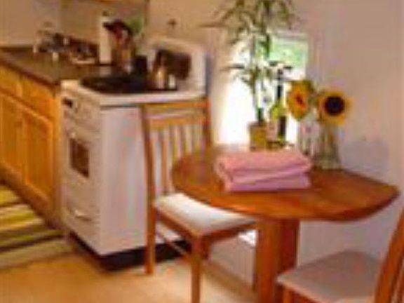 Kitchen with seating area