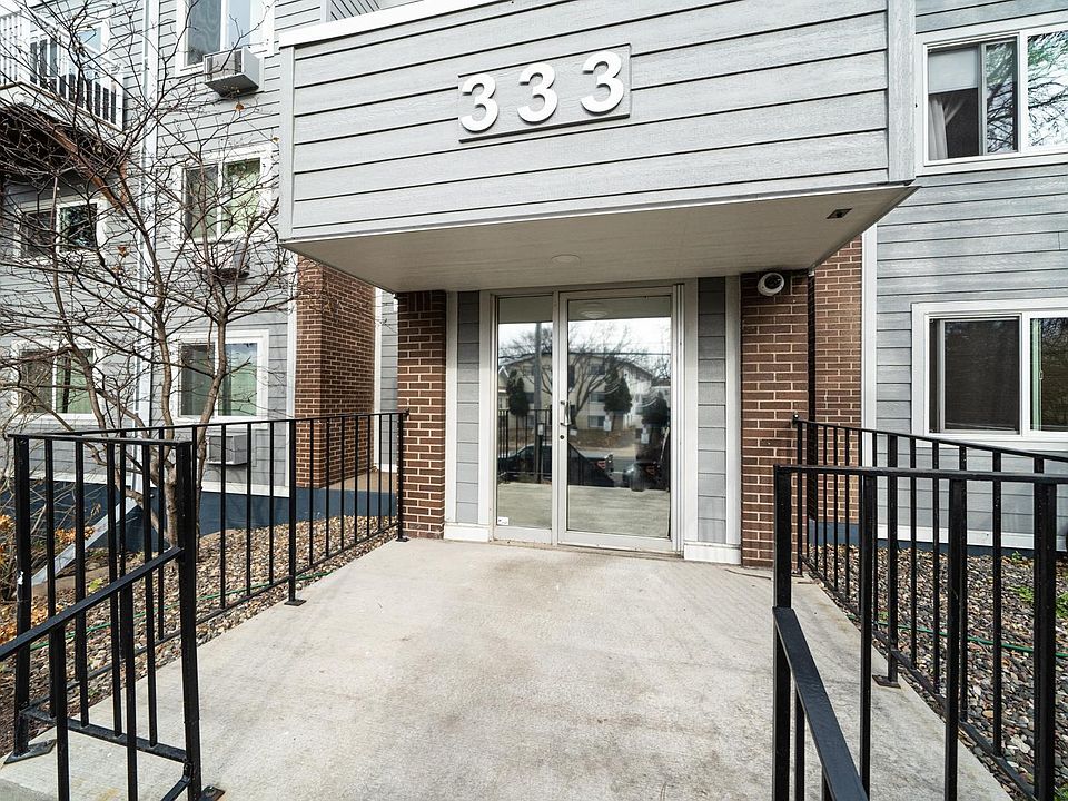 1st image of 333 8th St SE APT 216