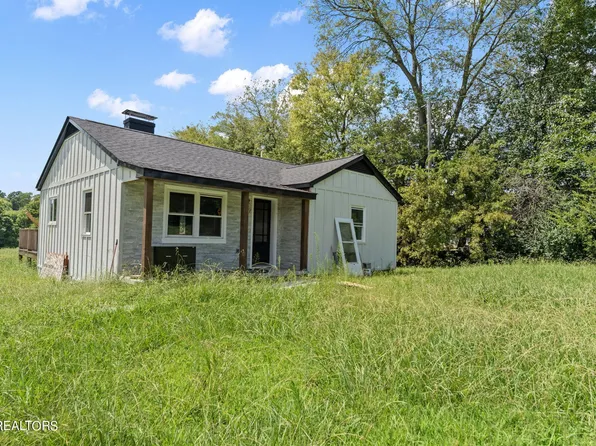 1009 Mabry Hood Rd, Knoxville, TN 37932