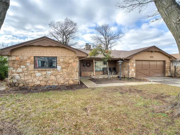 7213 N Norman Rd, Warr Acres, OK 73132