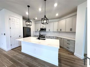 3481 74th Avenue Cir E, Sarasota, FL 34243
