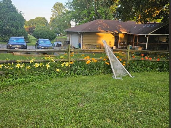 3rd image of 17208 Hunter Green Rd