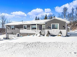 9541 Chapman Rd, New Hartford, NY 13413