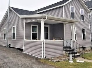 48 Allen St, Lockport, NY 14094