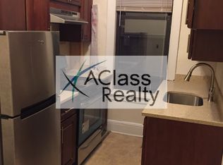 2143 41st St #2R, Long Island City, NY 11105