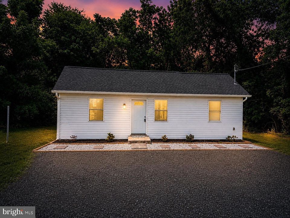 1st image of 448 Poor Jack Rd