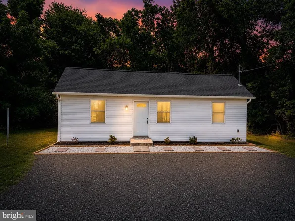 448 Poor Jack Rd, Montross, VA 22520