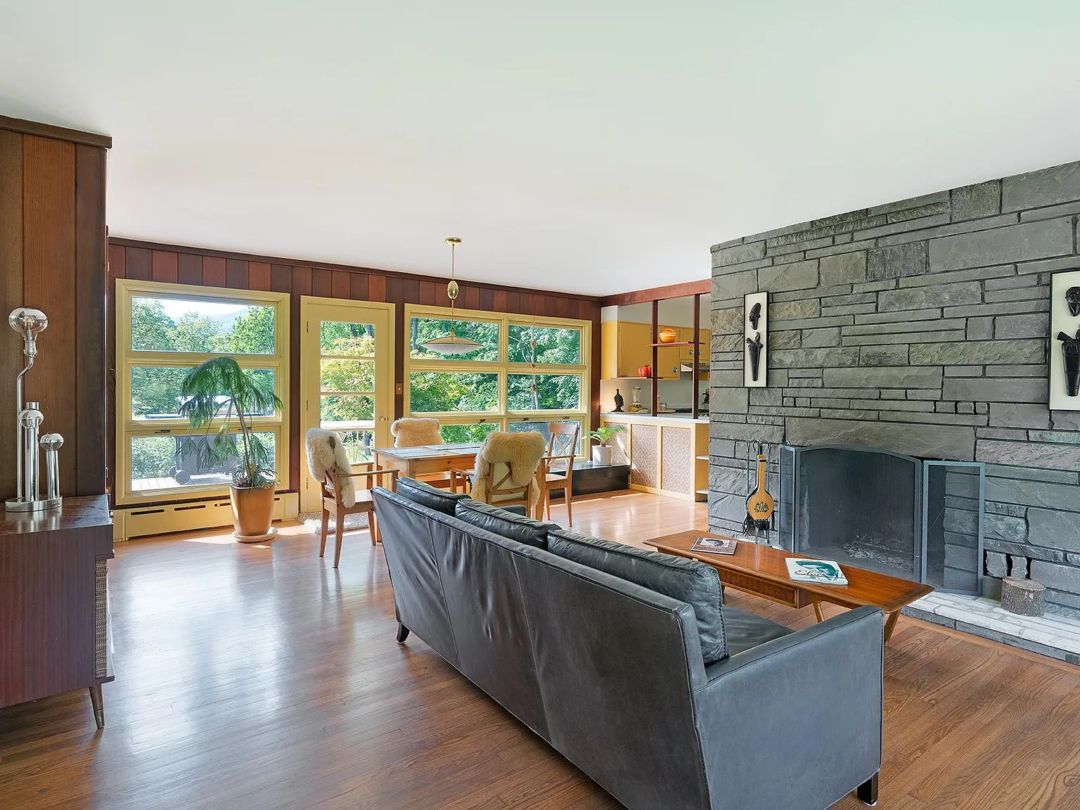 324 Fish Creek Rd — Photo 3