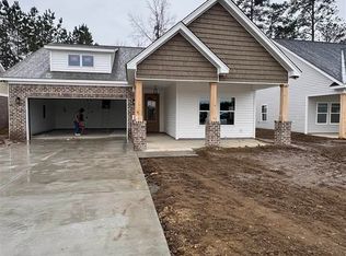 1042 Wessex Dr, Florence, SC 29501
