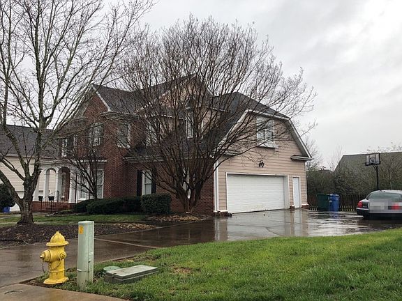 2nd image of 1020 Norfolk Green Cir