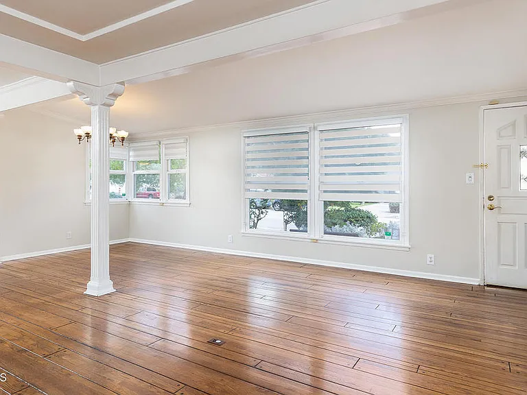 4819 Crown Ave — Photo 5