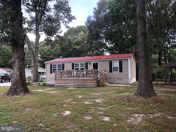 4th image of 32847 Elizabeth Dr