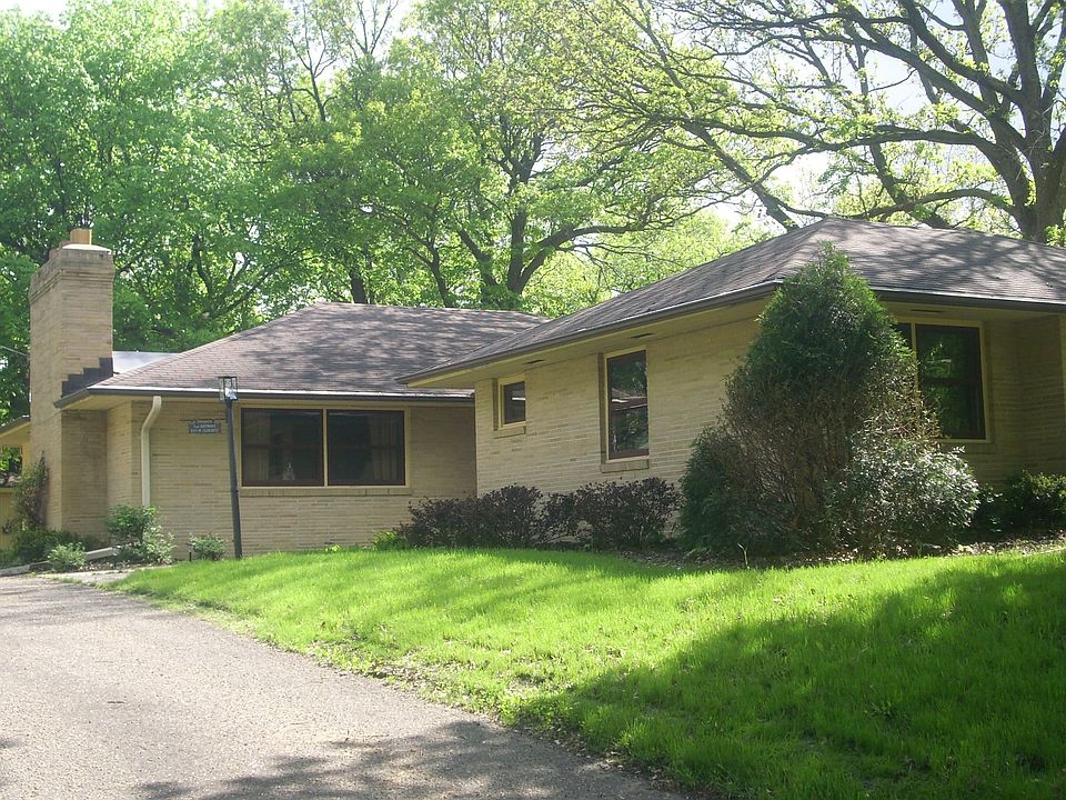 101 W. Glencrest Dr.
