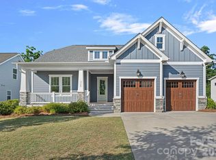 6132 Sandy Point Ln, Belmont, NC 28012