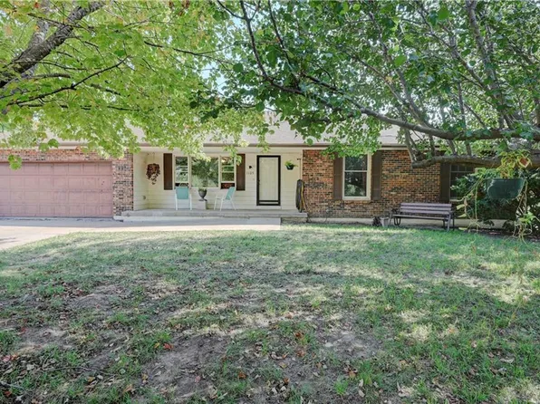 1105 S Oak St, Plattsburg, MO 64477